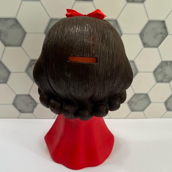 Princess Snow Character Plastic Bank - Picture 3 of 5